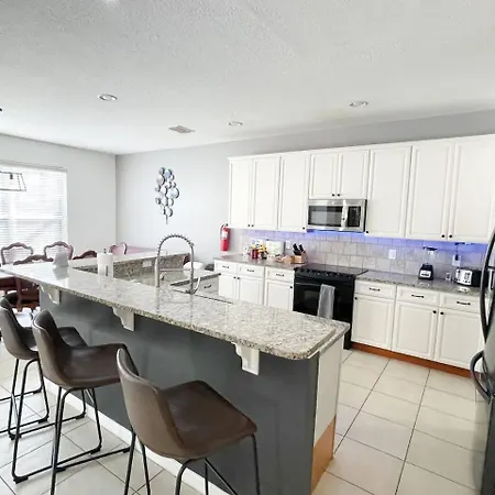 Villa 375 Orange Cosmos Blvd